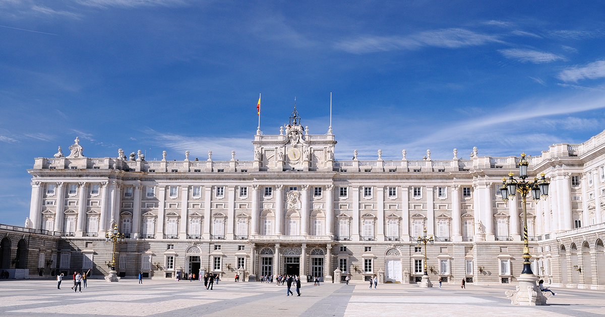 Palacio Real de Madrid. Perfekt dagsbesök för att bli hänförd.