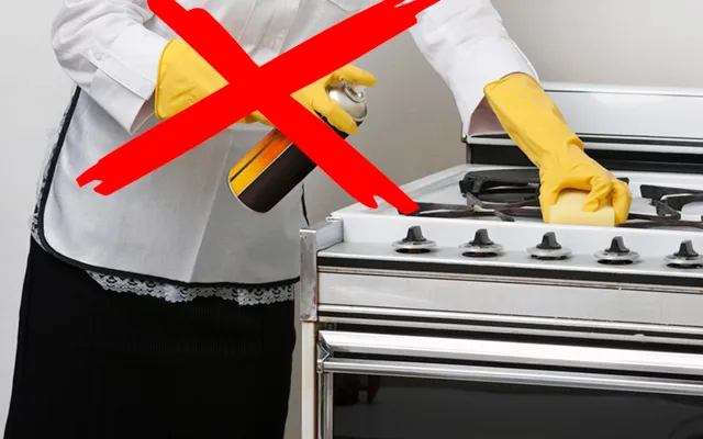 Bästa sättet att rengöra ugnen